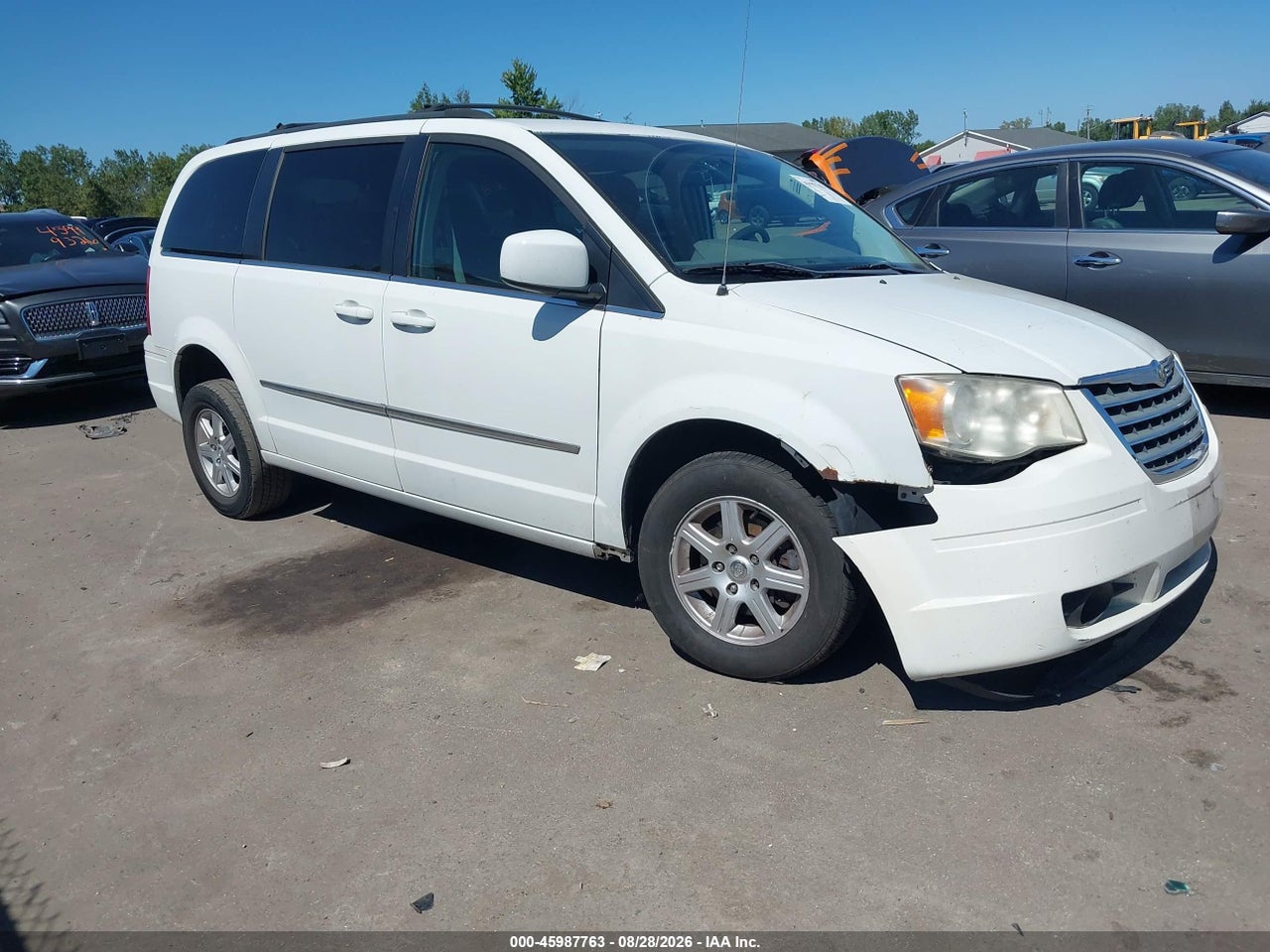 2010 CHRYSLER TOWN &amp; COUNTRY TOURING
