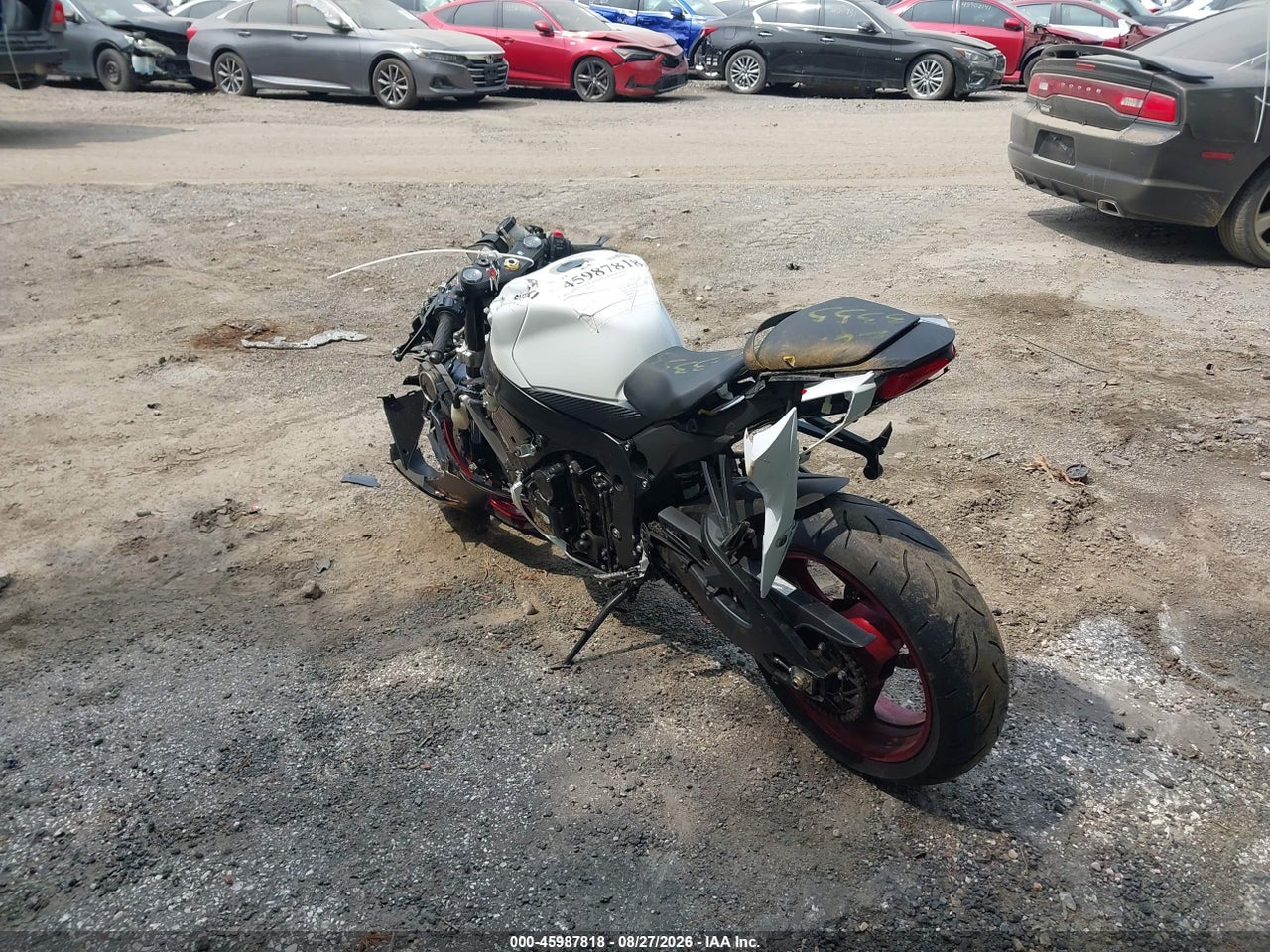 2025 SUZUKI GSX-R600 · 3/11