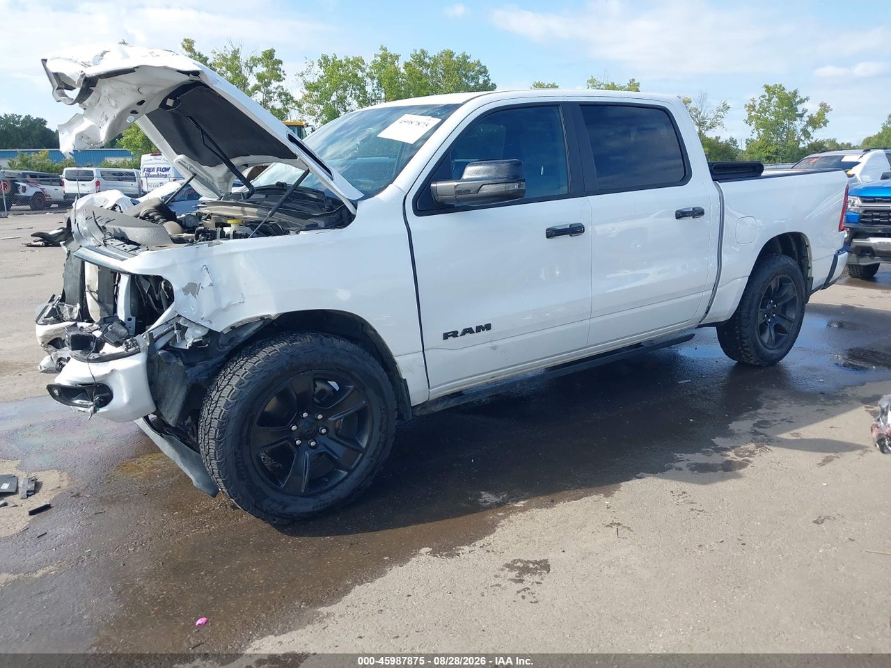 2023 RAM 1500 BIG HORN  4X4 5'7 BOX · 2/11