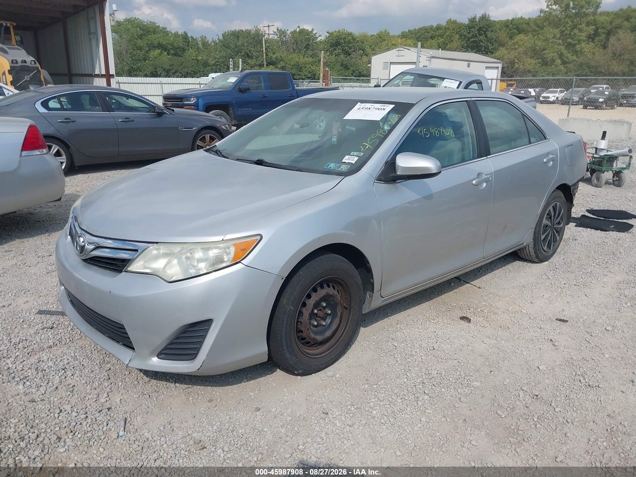 2012 TOYOTA CAMRY LE · 2/11