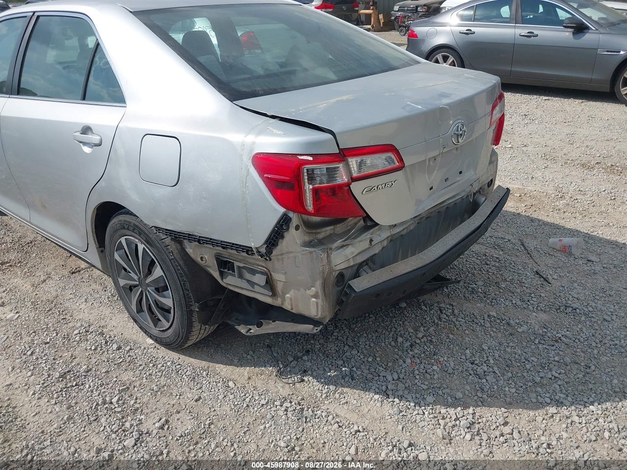 2012 TOYOTA CAMRY LE · 6/11
