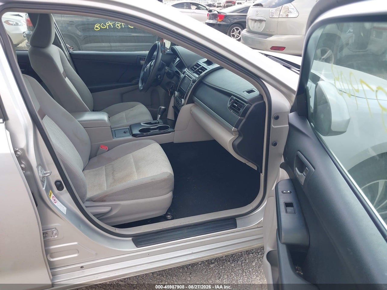 2012 TOYOTA CAMRY LE · 5/11