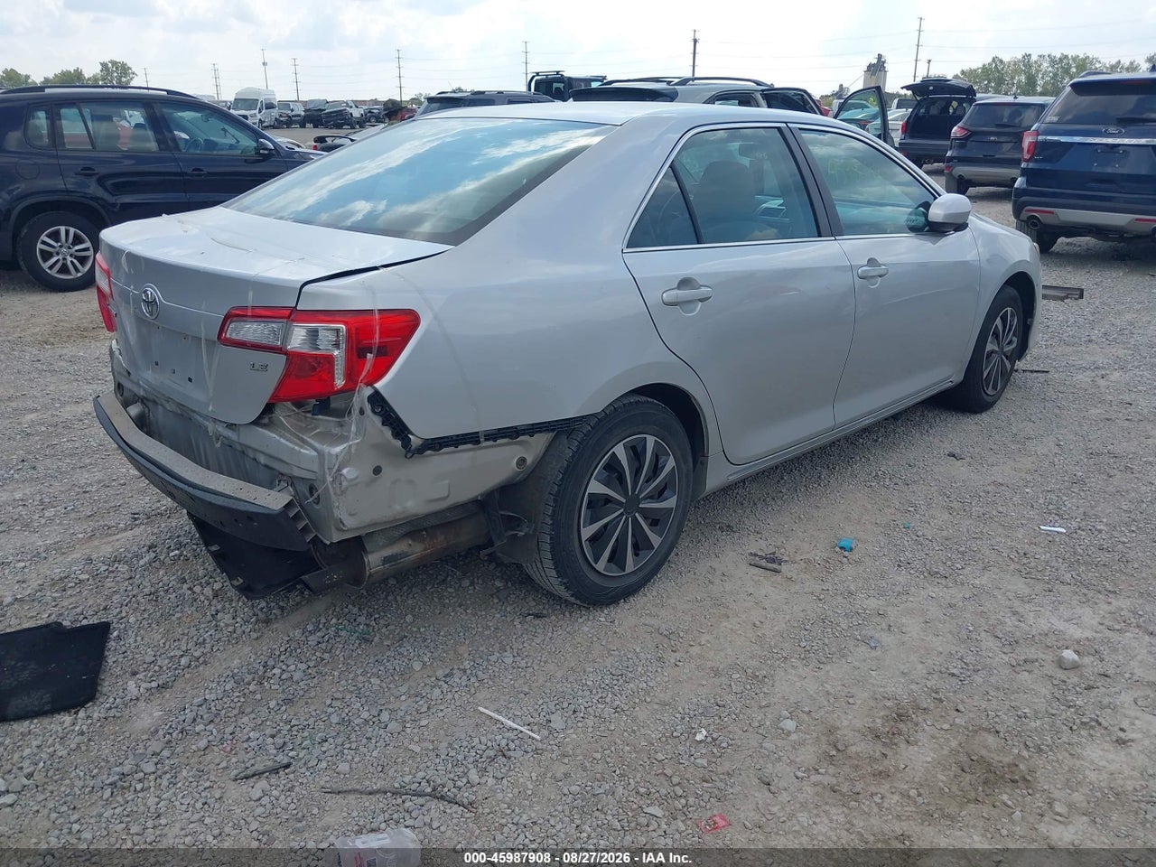 2012 TOYOTA CAMRY LE · 4/11