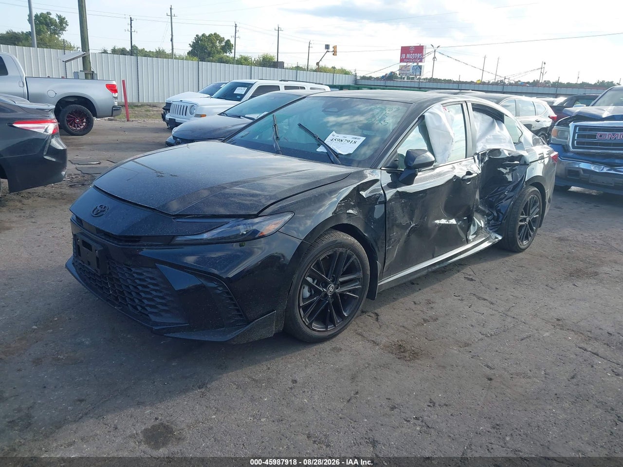 2026 TOYOTA CAMRY SE · 2/10