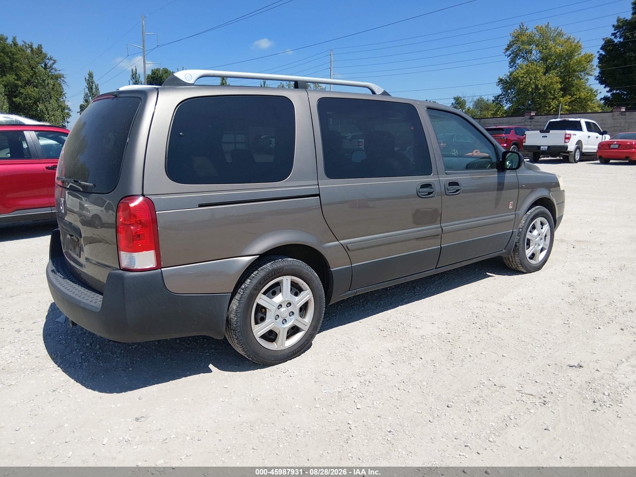 2005 SATURN RELAY FWD · 4/11