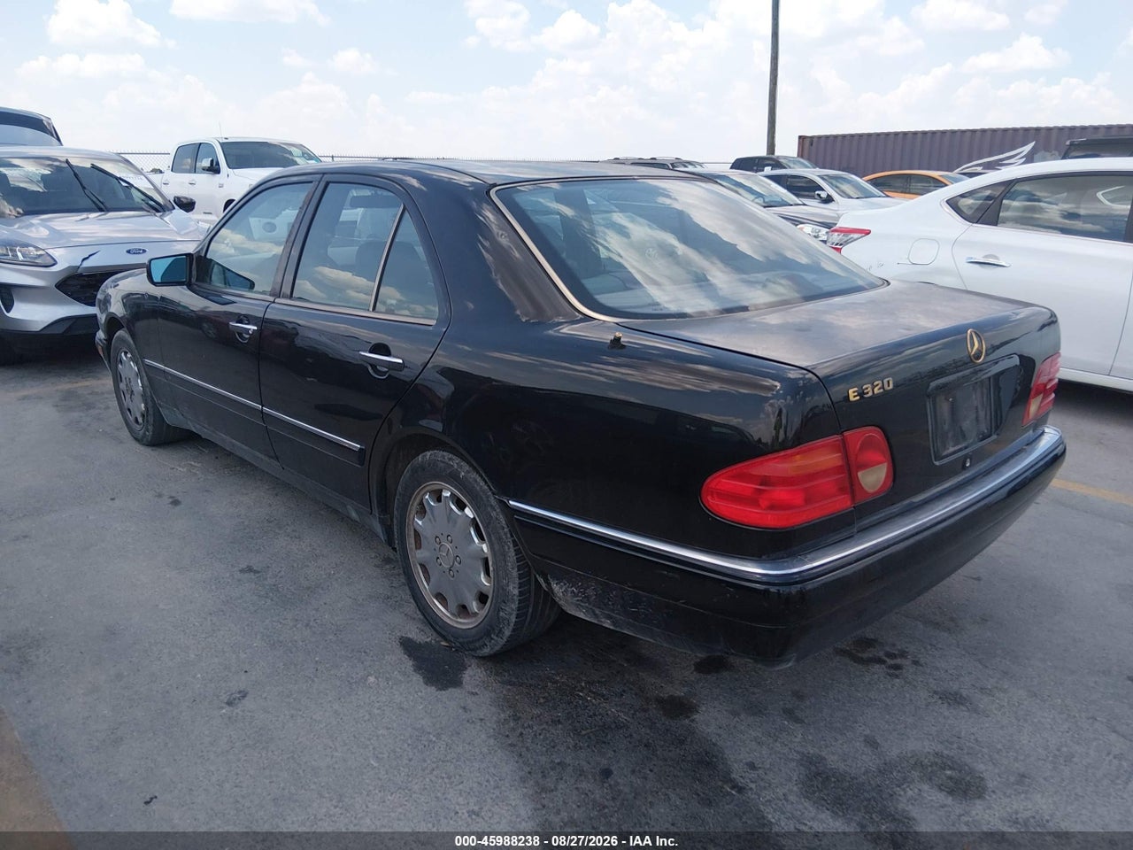 1996 MERCEDES-BENZ E 320 · 3/11