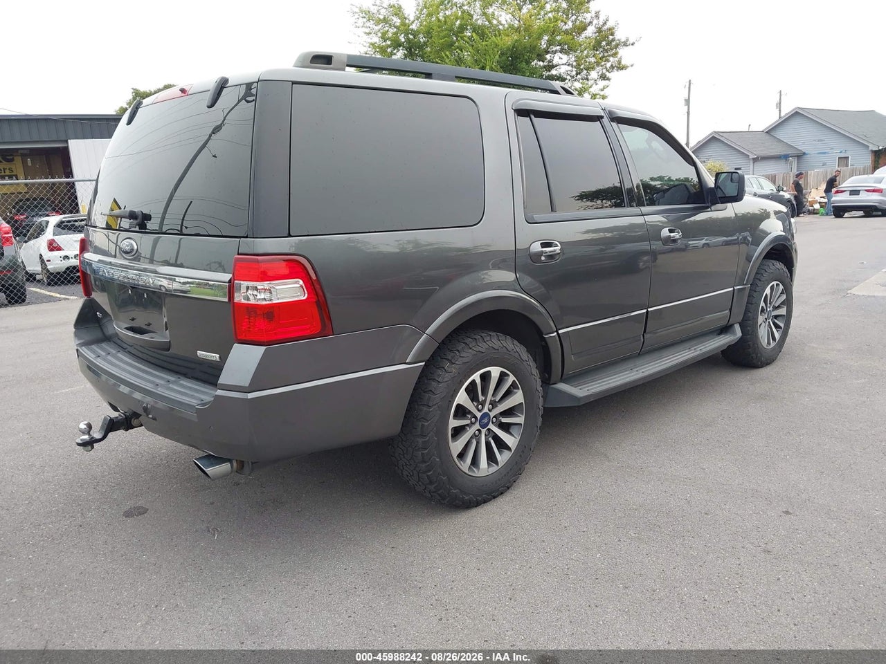2016 FORD EXPEDITION XLT · 4/11