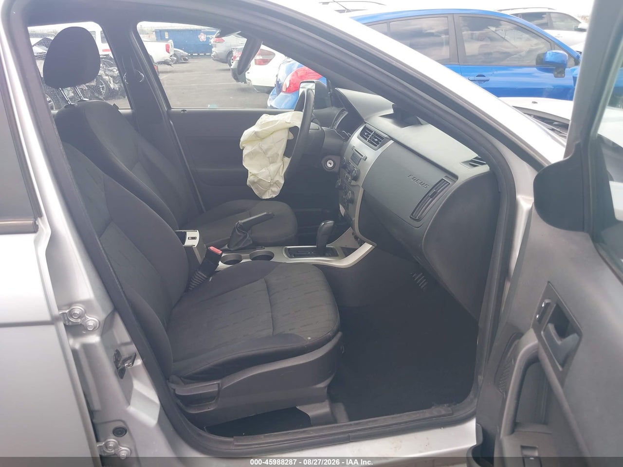2011 FORD FOCUS SE · 5/11