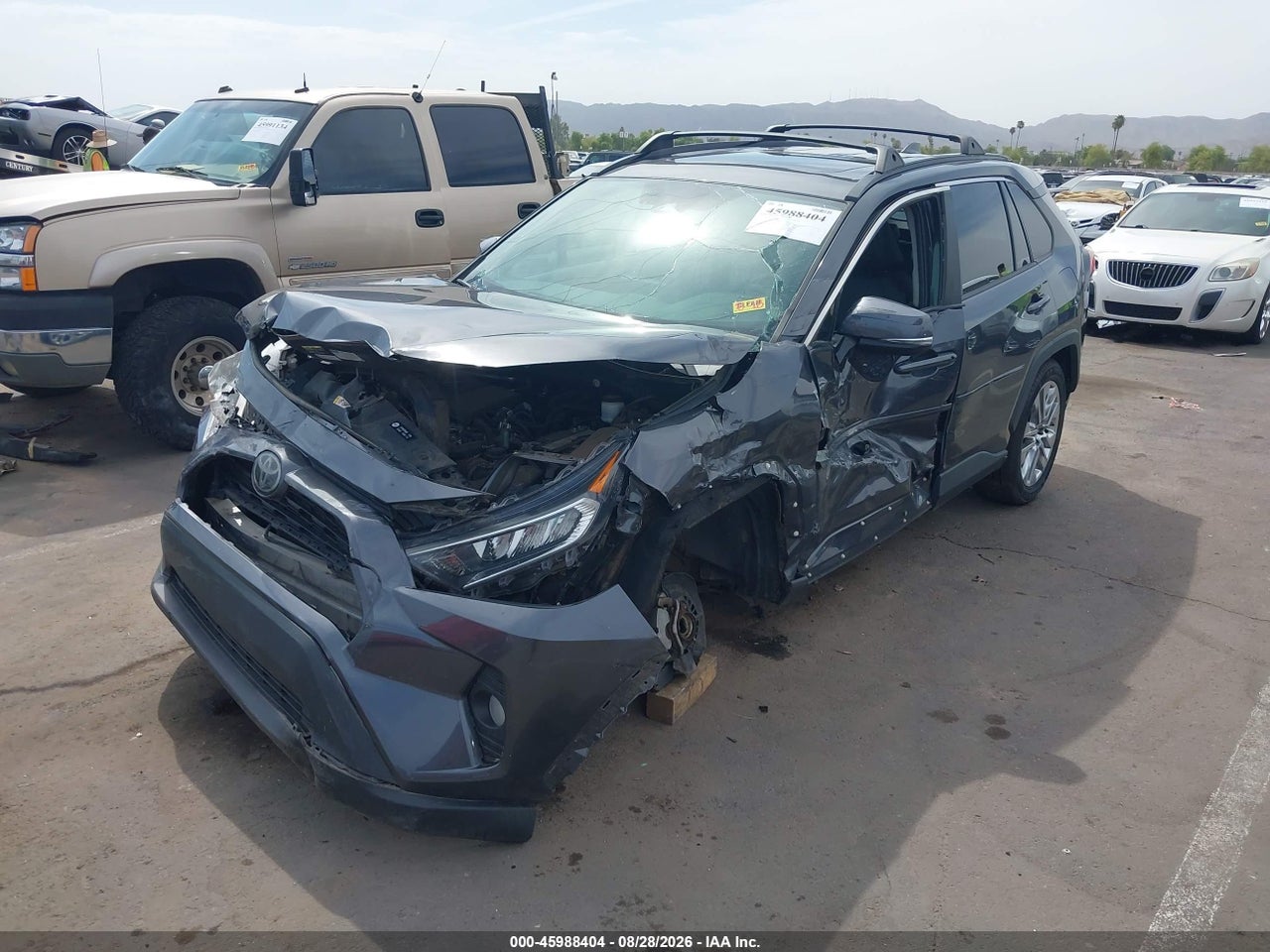 2019 TOYOTA RAV4 XLE PREMIUM · 2/10