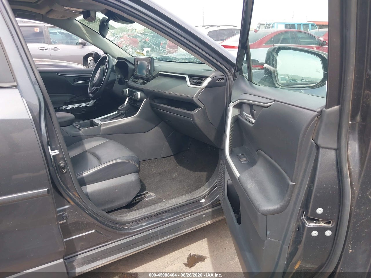 2019 TOYOTA RAV4 XLE PREMIUM · 5/10