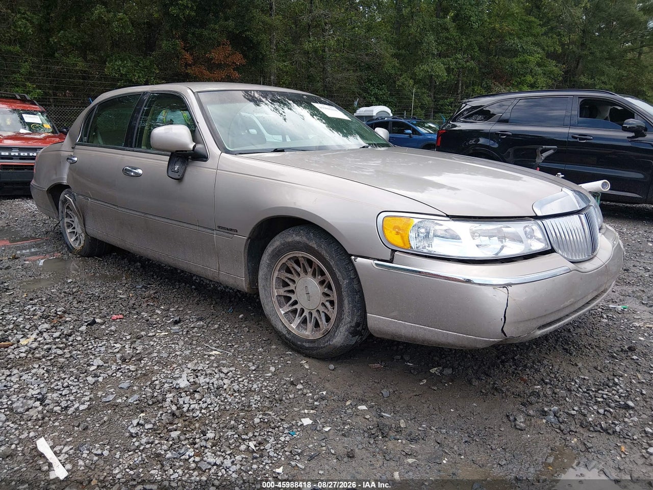 2000 LINCOLN TOWN CAR SIGNATURE