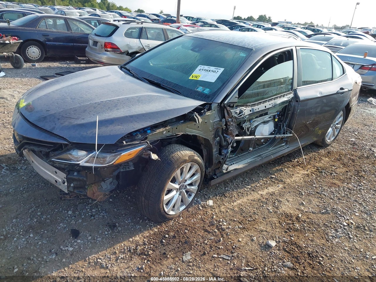 2019 TOYOTA CAMRY LE · 2/11