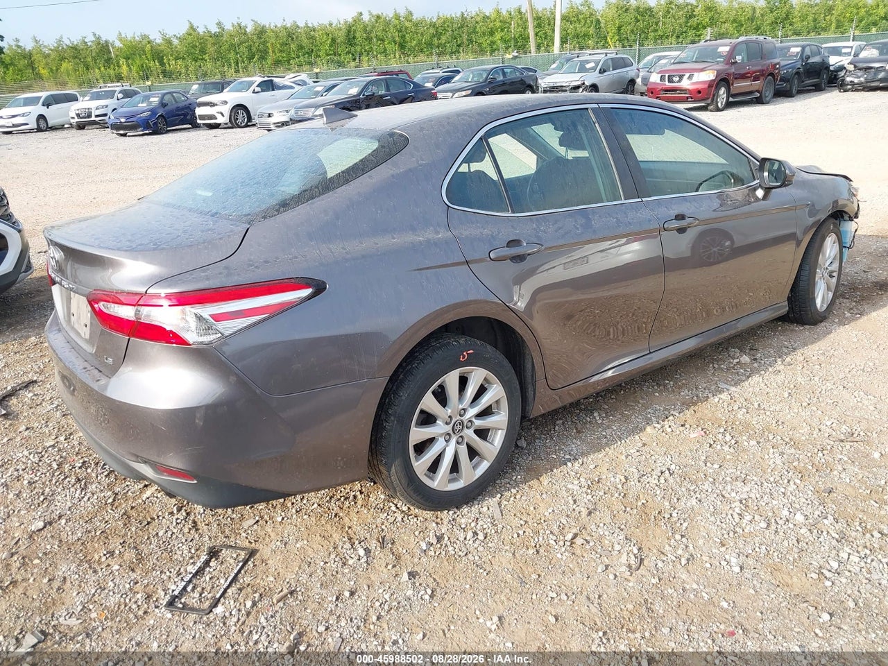 2019 TOYOTA CAMRY LE · 4/11