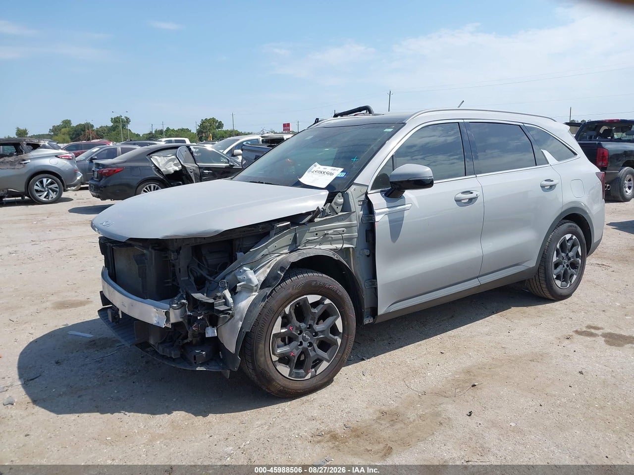 2024 KIA SORENTO S · 2/11