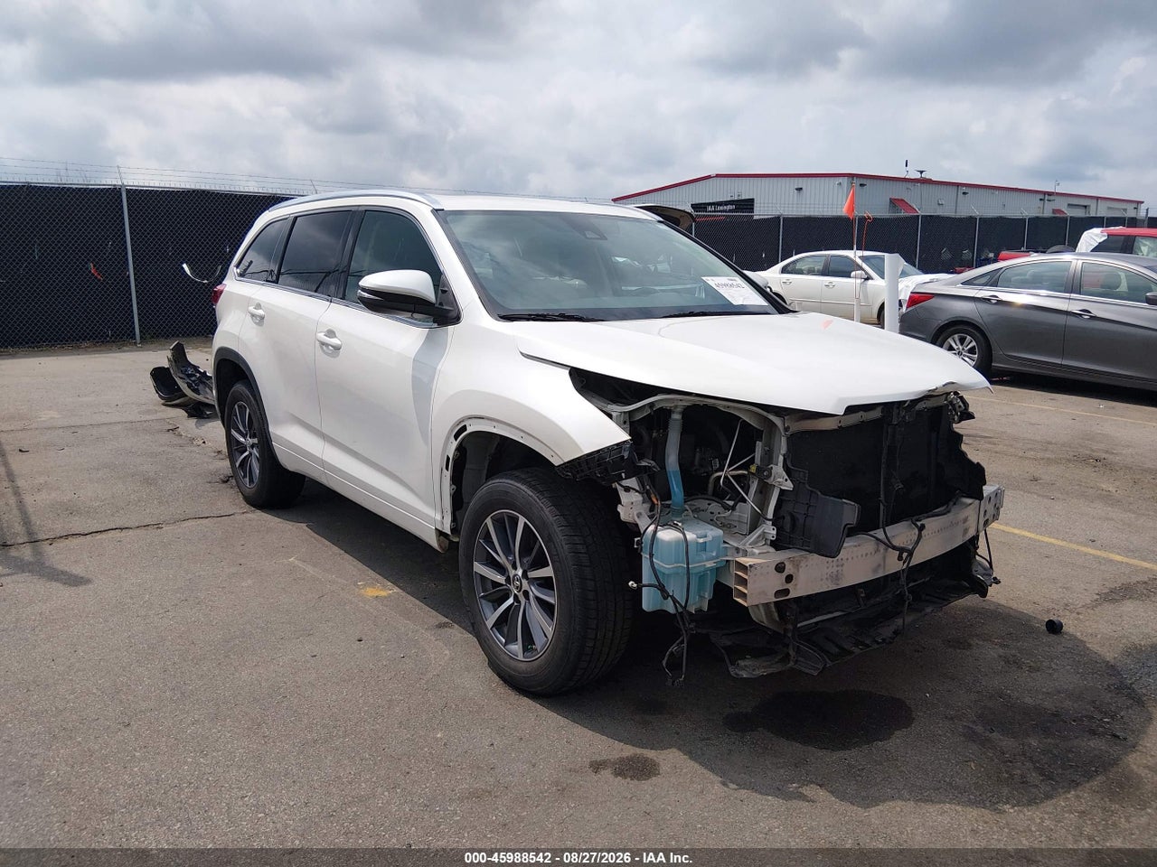5TDKZRFH2HS****** · 2017 TOYOTA HIGHLANDER XLE