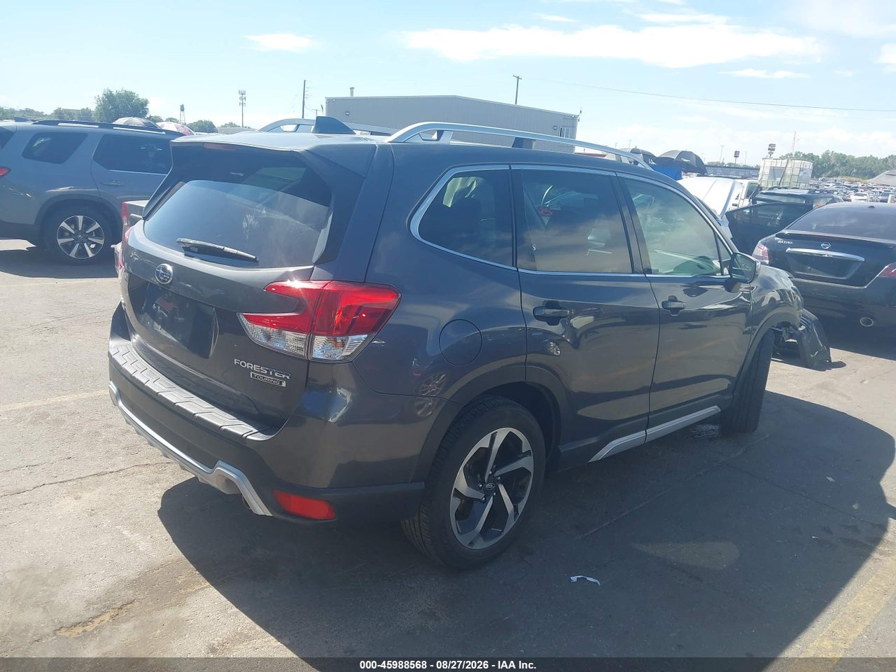 2022 SUBARU FORESTER TOURING · 4/11