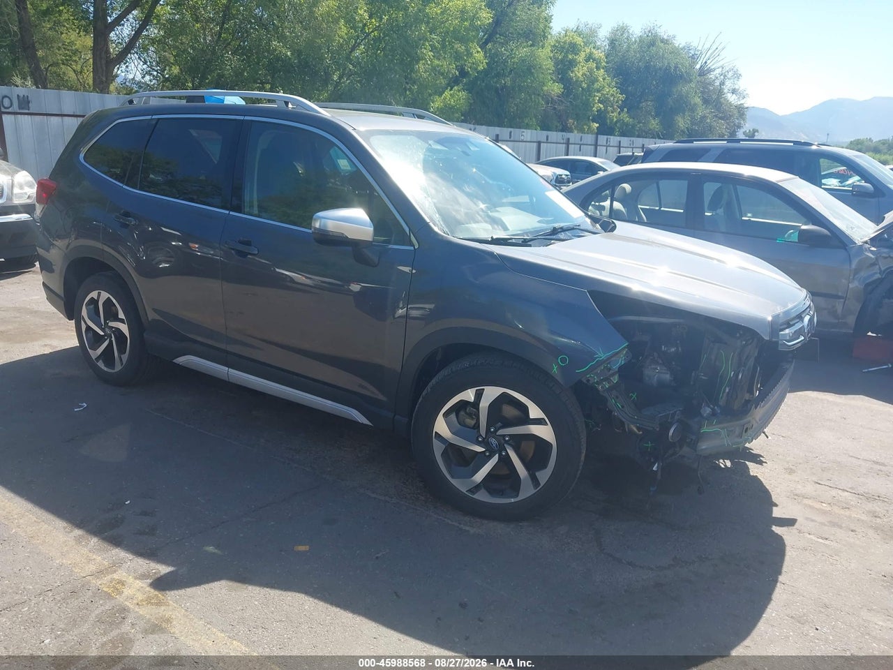 JF2SKARC1NH****** · 2022 SUBARU FORESTER TOURING