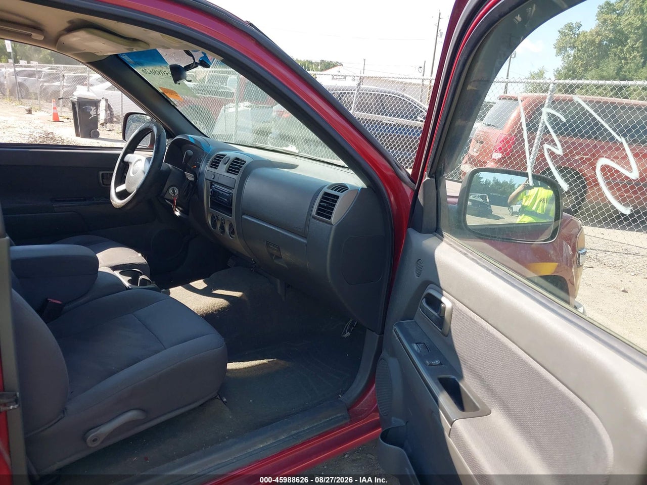 2004 CHEVROLET COLORADO LS · 5/11
