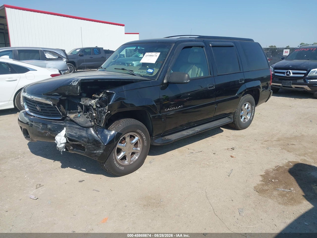 2000 CADILLAC ESCALADE STANDARD · 2/11