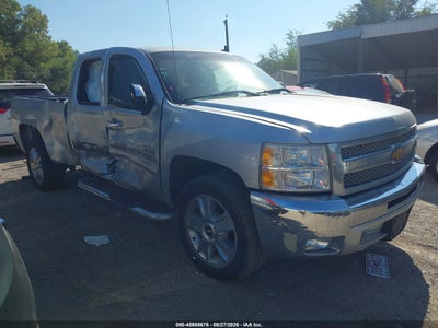 1GCRCSE07DZ****** · 2013 CHEVROLET SILVERADO 1500 LT