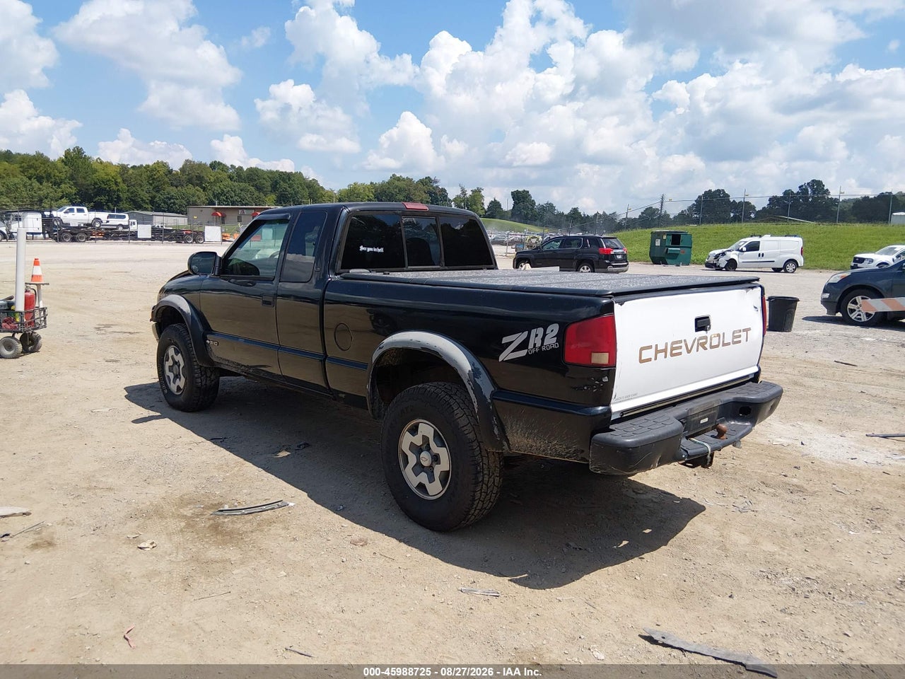 2000 CHEVROLET S-10 LS · 3/11