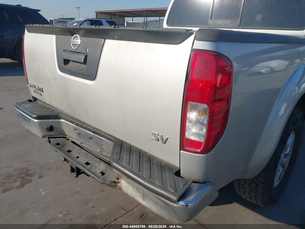 2016 NISSAN FRONTIER DESERT RUNNER/S/SL/SV · 6/10