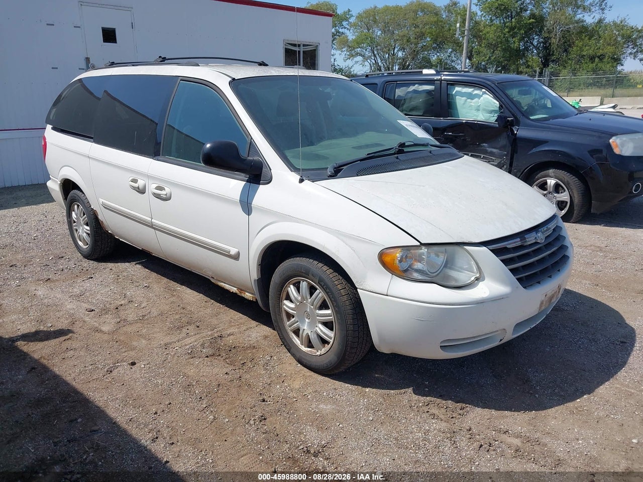 2005 CHRYSLER TOWN &amp; COUNTRY TOURING
