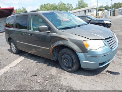 2010 CHRYSLER TOWN & COUNTRY TOURING