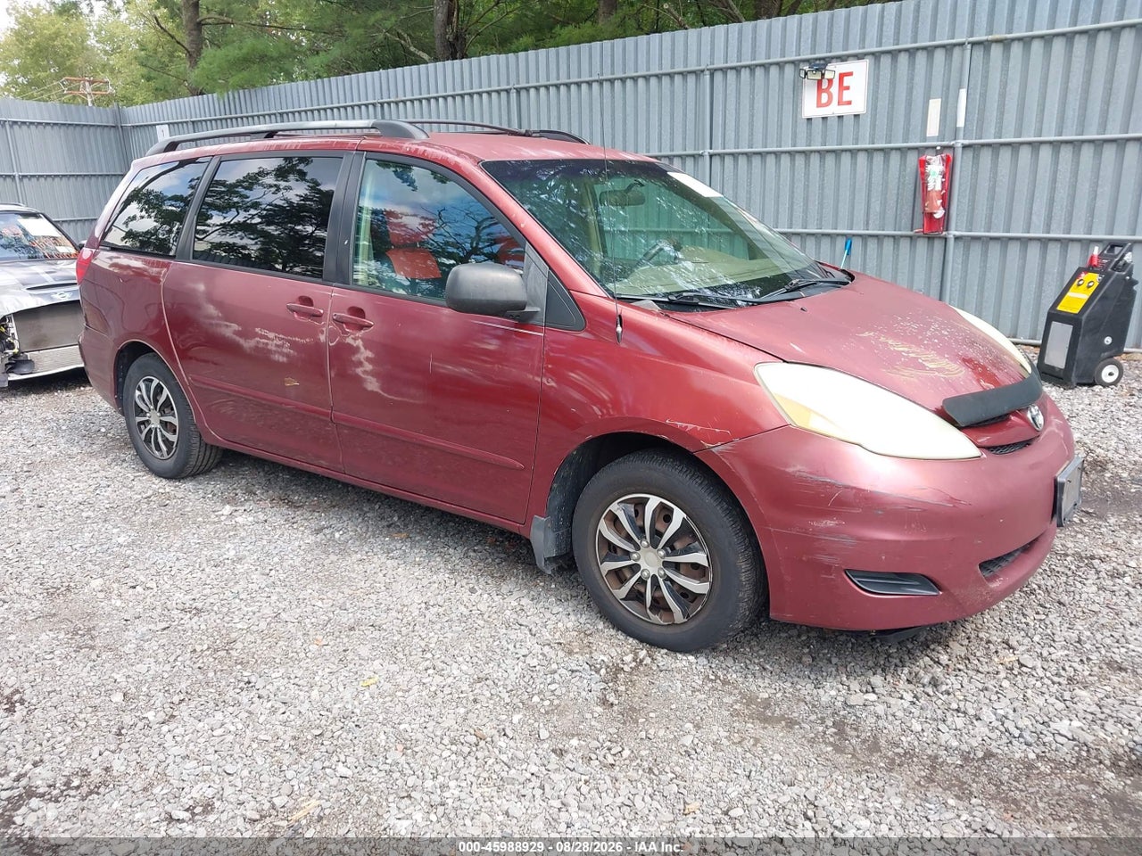 2006 TOYOTA SIENNA LE
