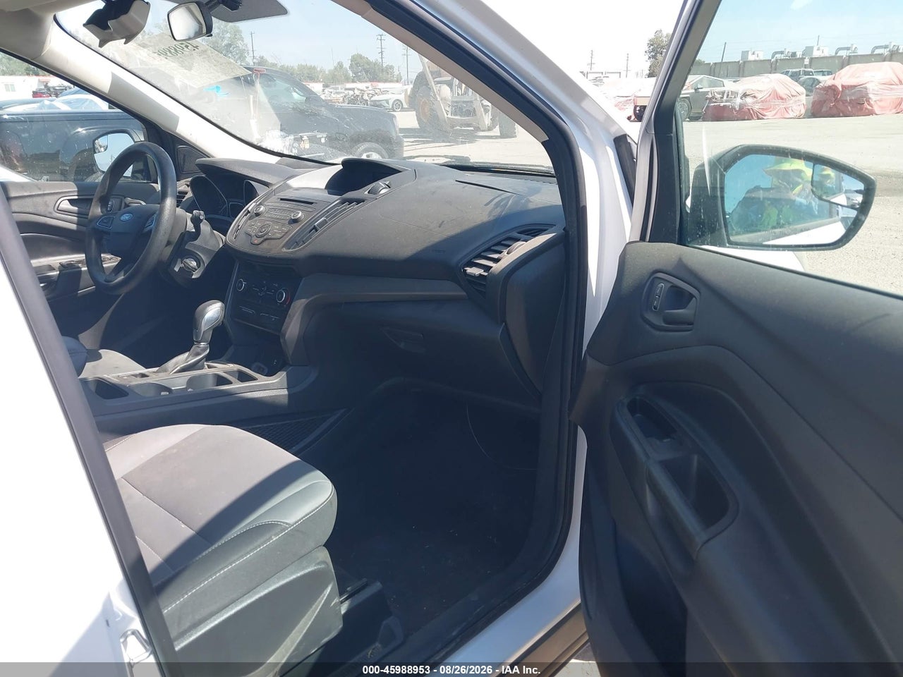 2018 FORD ESCAPE S · 5/11