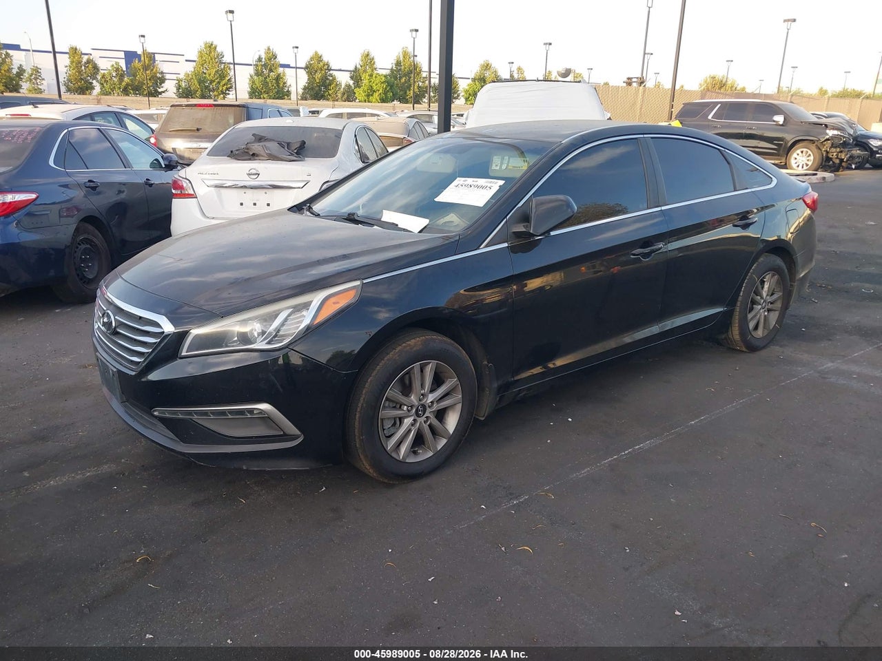 2015 HYUNDAI SONATA SE · 2/10