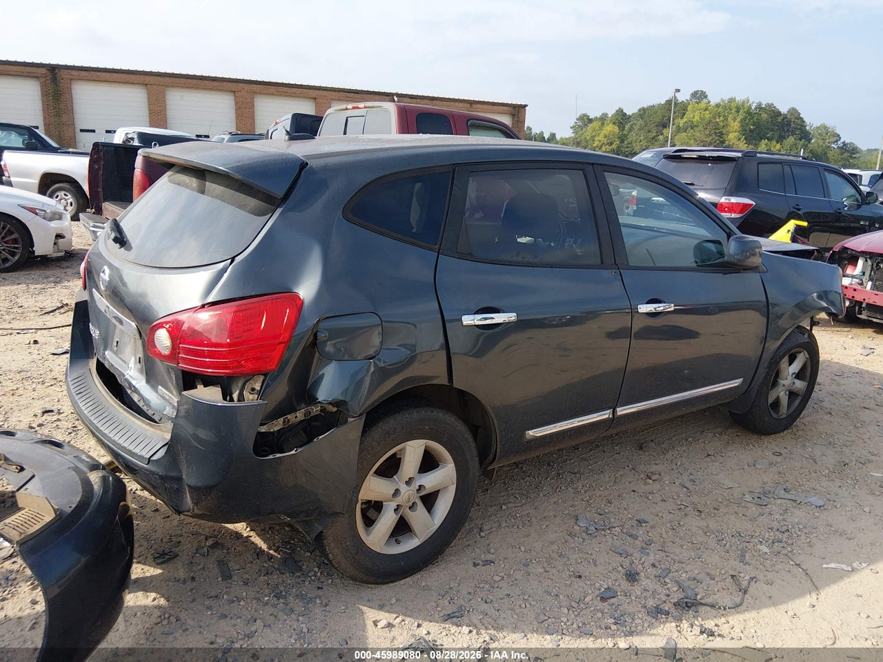 2013 NISSAN ROGUE S · 4/11