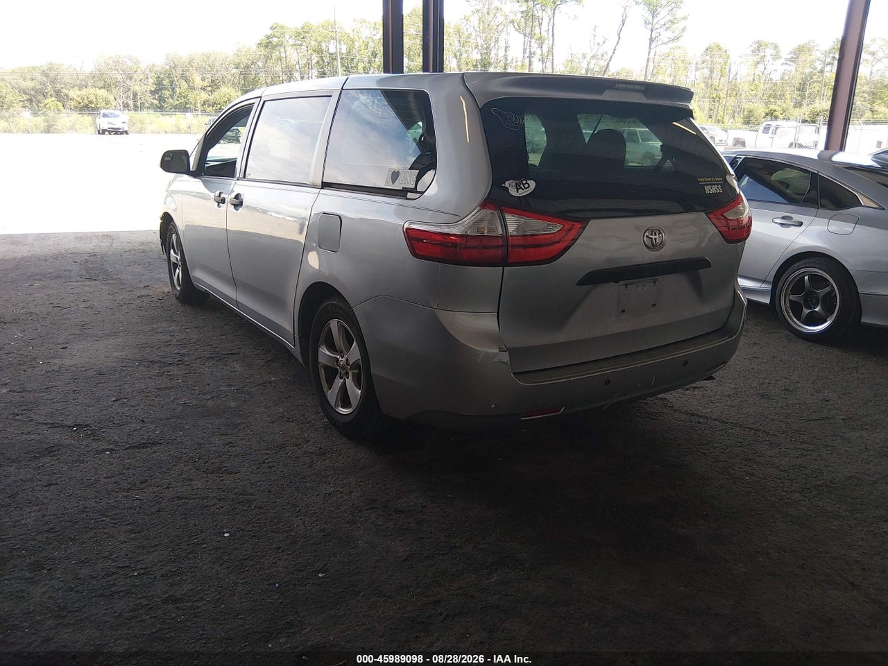 2016 TOYOTA SIENNA L 7 PASSENGER · 3/11