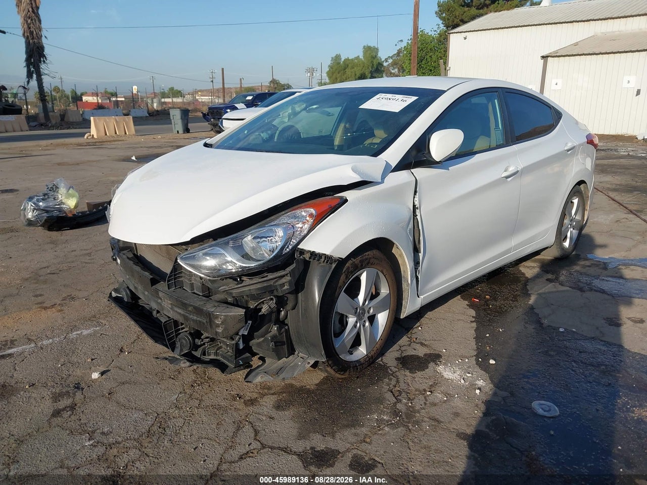 2013 HYUNDAI ELANTRA GLS · 2/10
