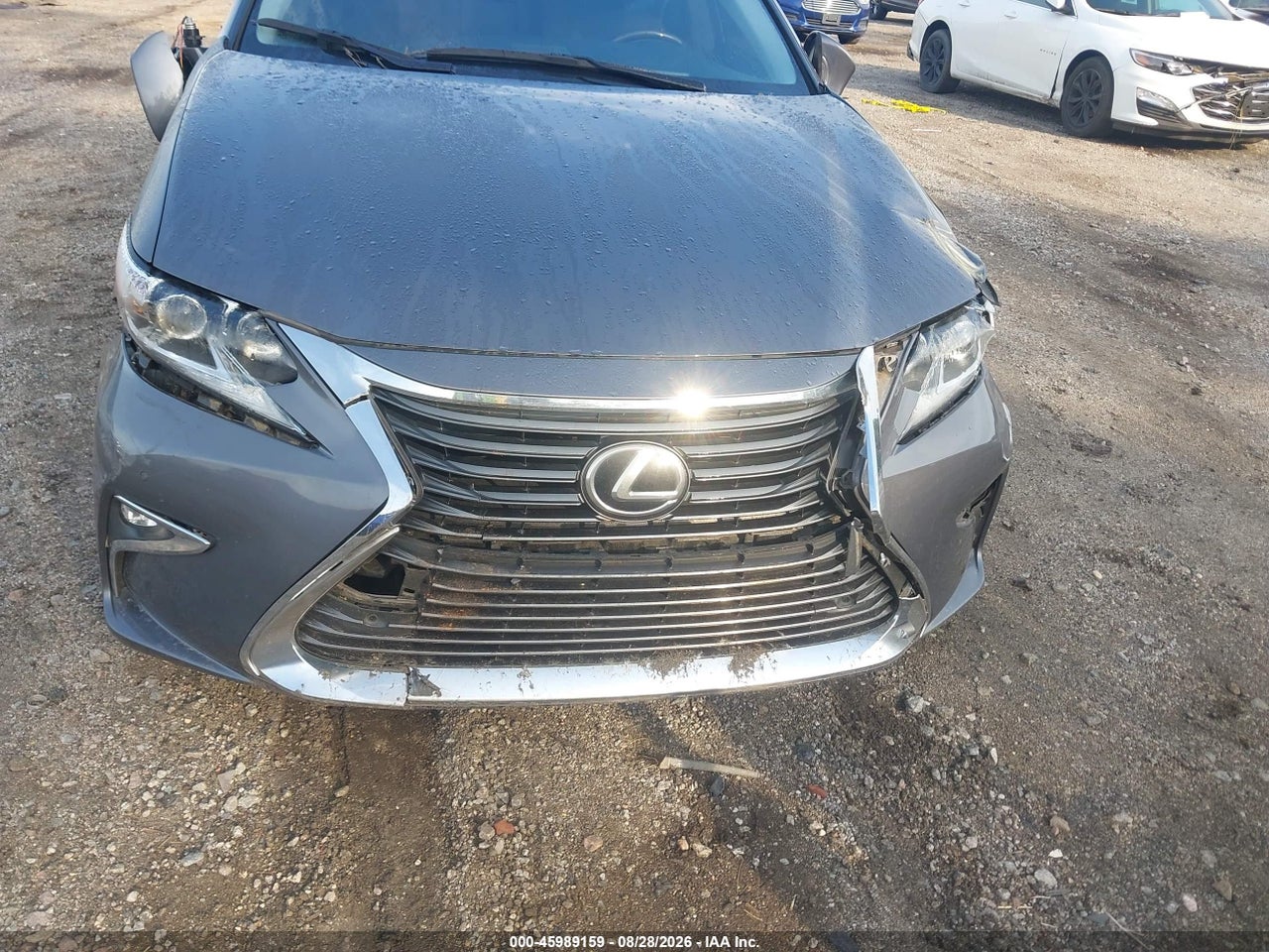 2016 LEXUS ES 350   · 6/10