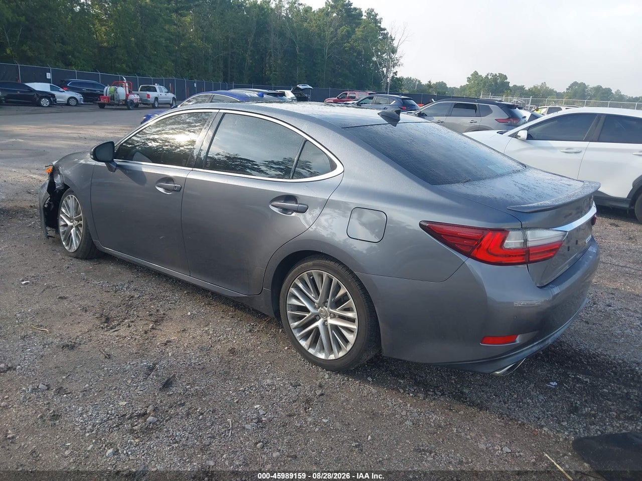 2016 LEXUS ES 350   · 3/10