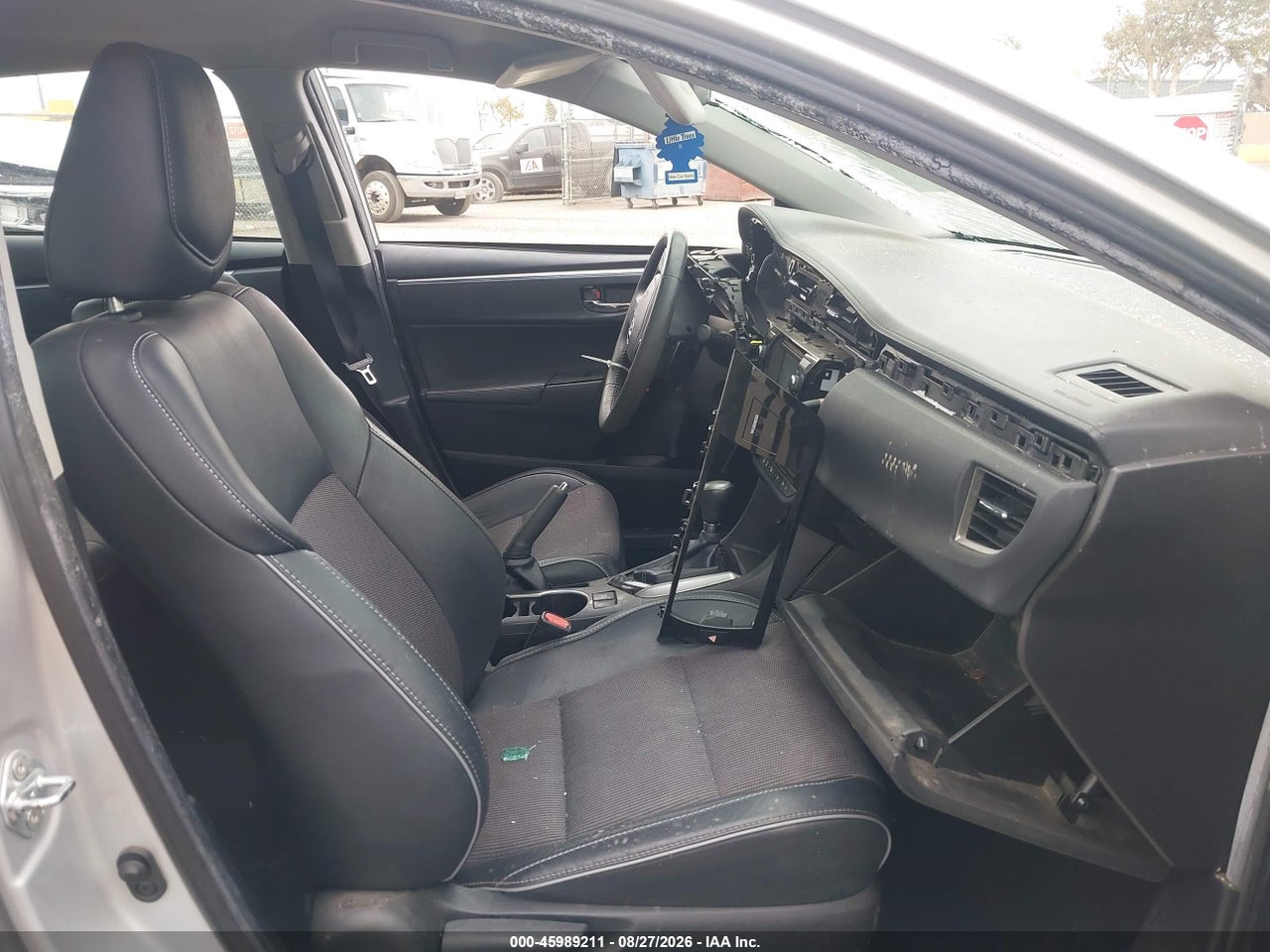 2015 TOYOTA COROLLA S · 5/11