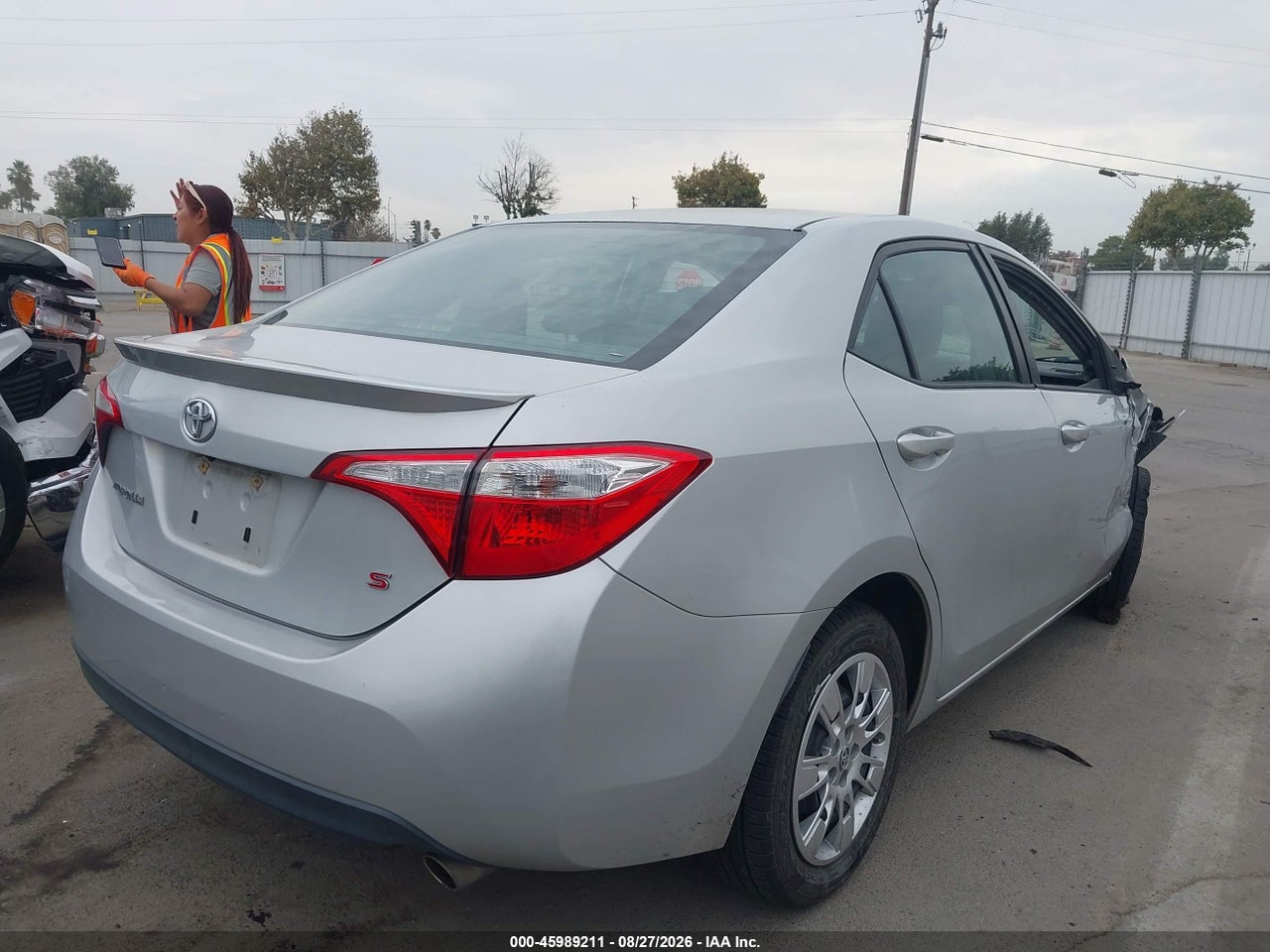 2015 TOYOTA COROLLA S · 4/11