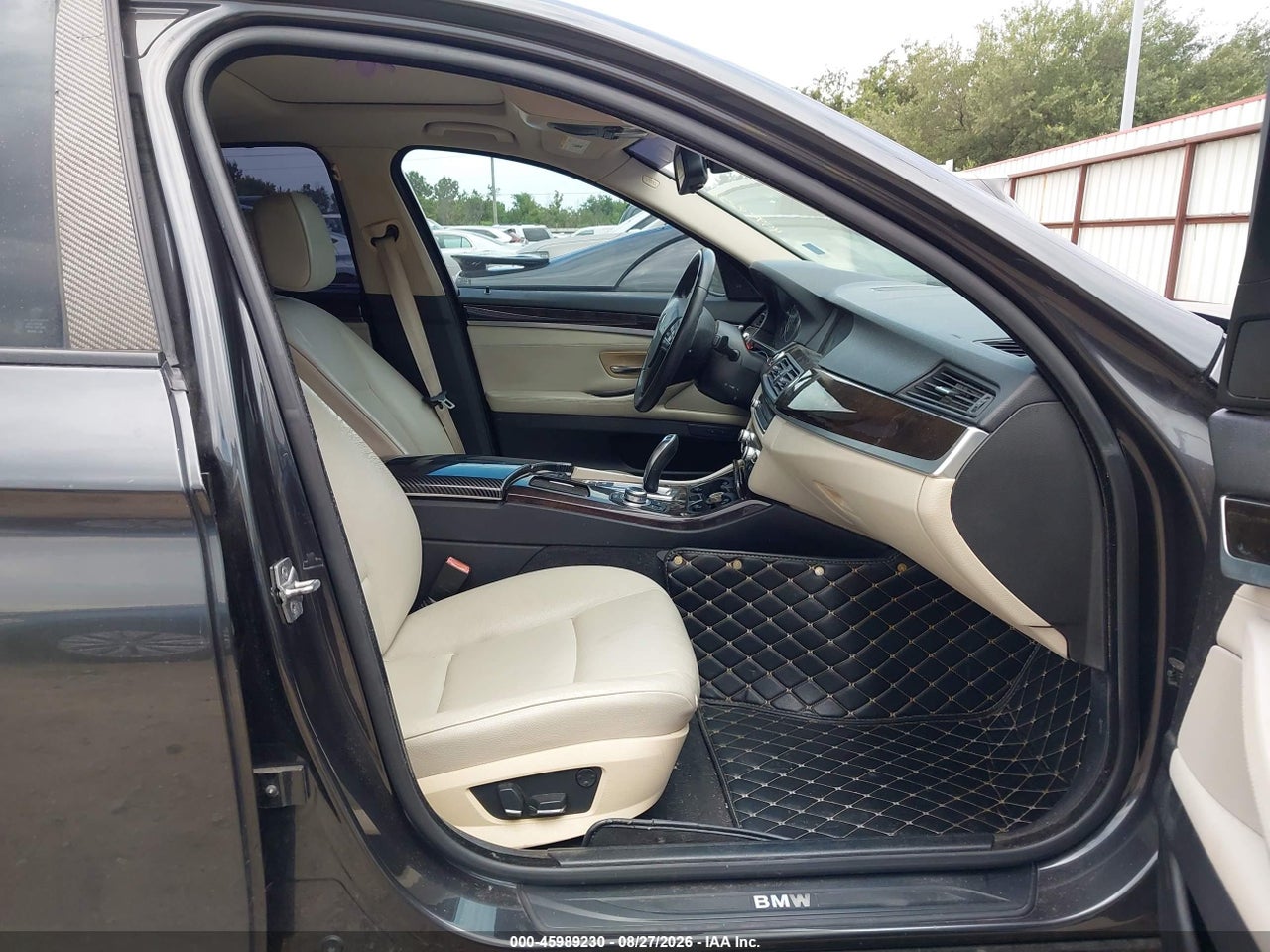 2011 BMW 528I · 5/11