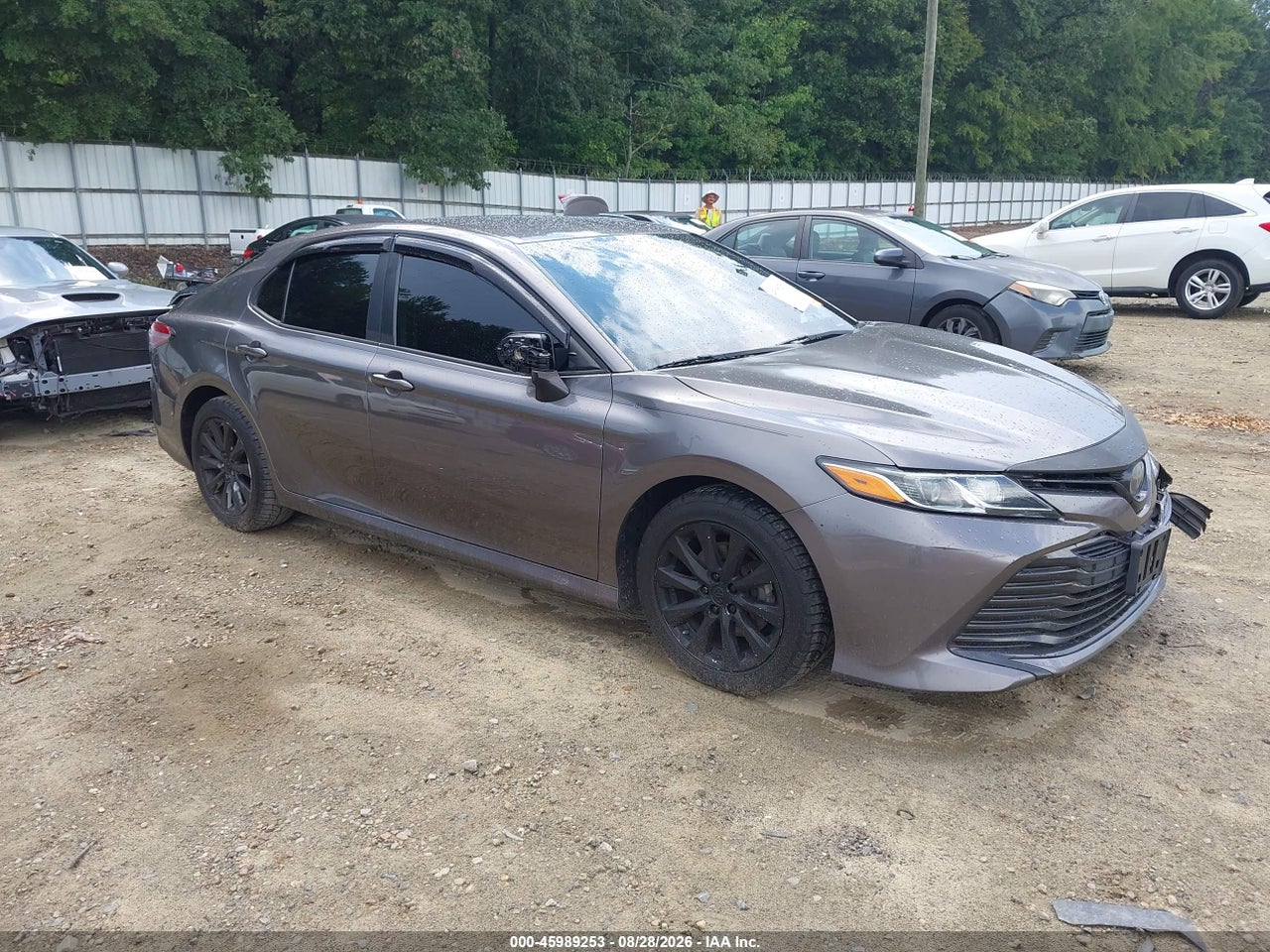 2018 TOYOTA CAMRY LE