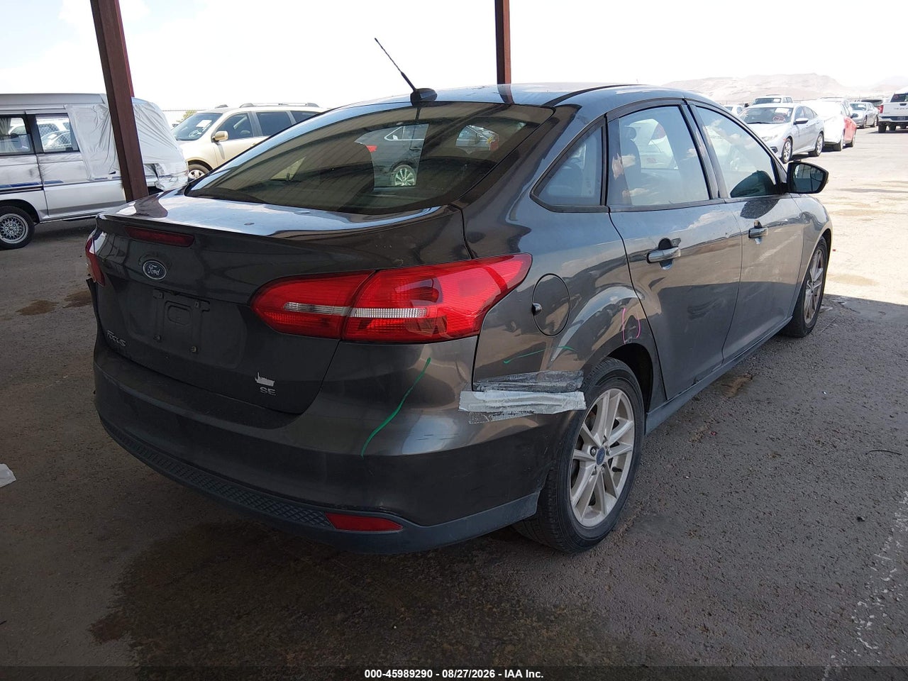 2016 FORD FOCUS SE · 4/11