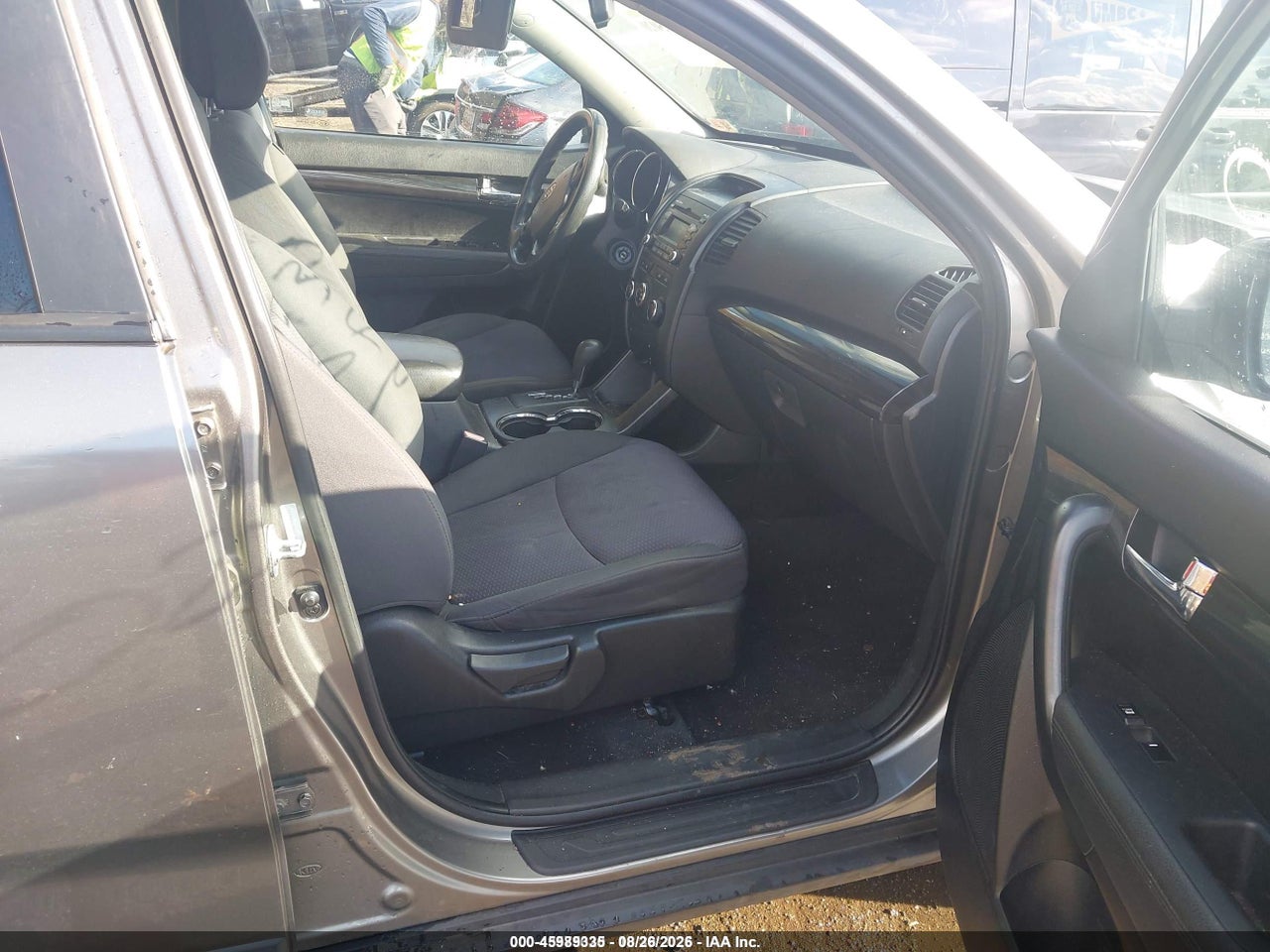 2011 KIA SORENTO LX · 5/10