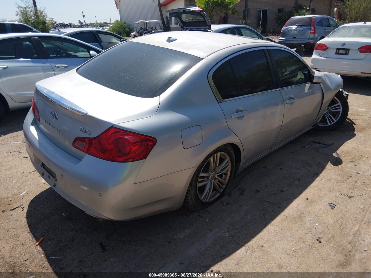 2013 INFINITI G37X · 4/10