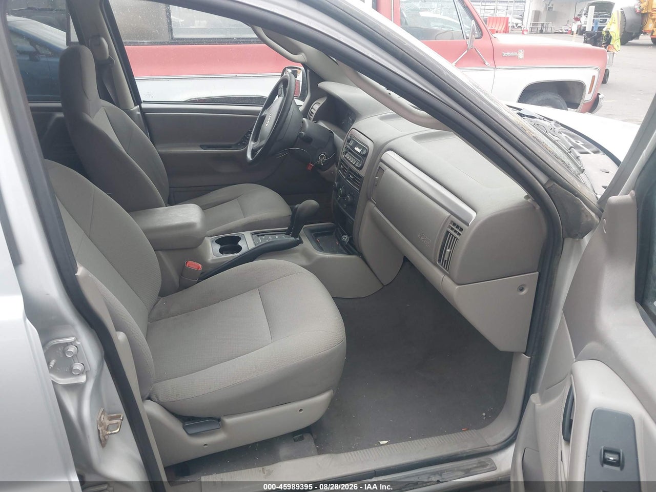 2004 JEEP GRAND CHEROKEE LAREDO · 5/11