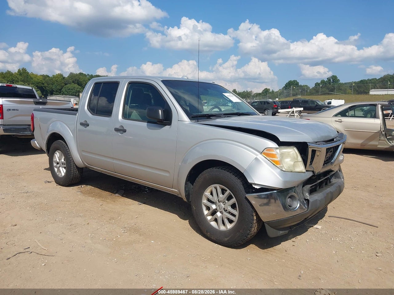 2011 NISSAN FRONTIER SV