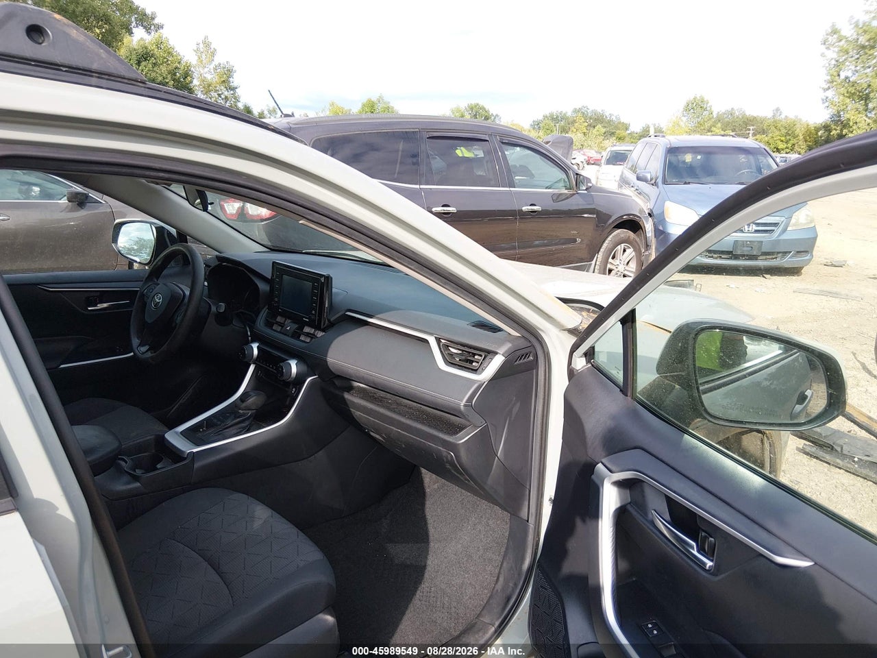 2021 TOYOTA RAV4 XLE · 5/11