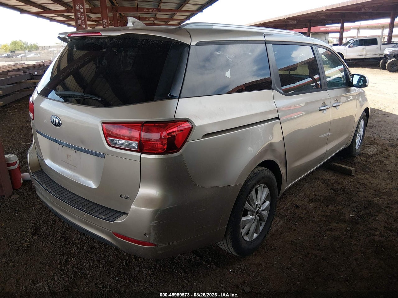 2015 KIA SEDONA LX · 4/10