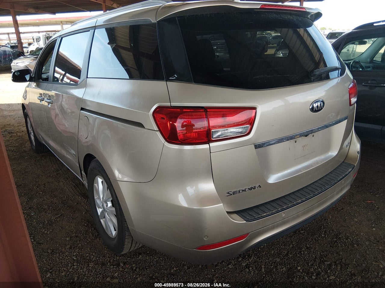 2015 KIA SEDONA LX · 3/10