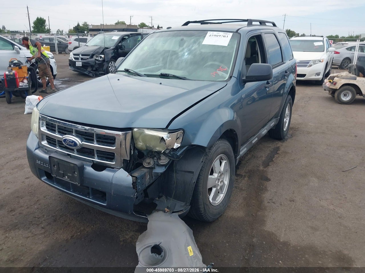 2011 FORD ESCAPE XLT · 2/11
