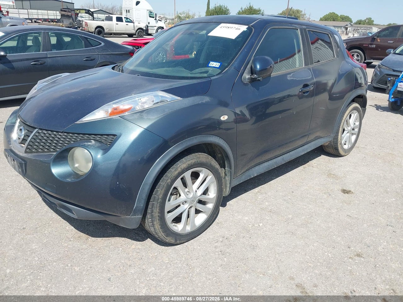 2013 NISSAN JUKE SL · 2/10